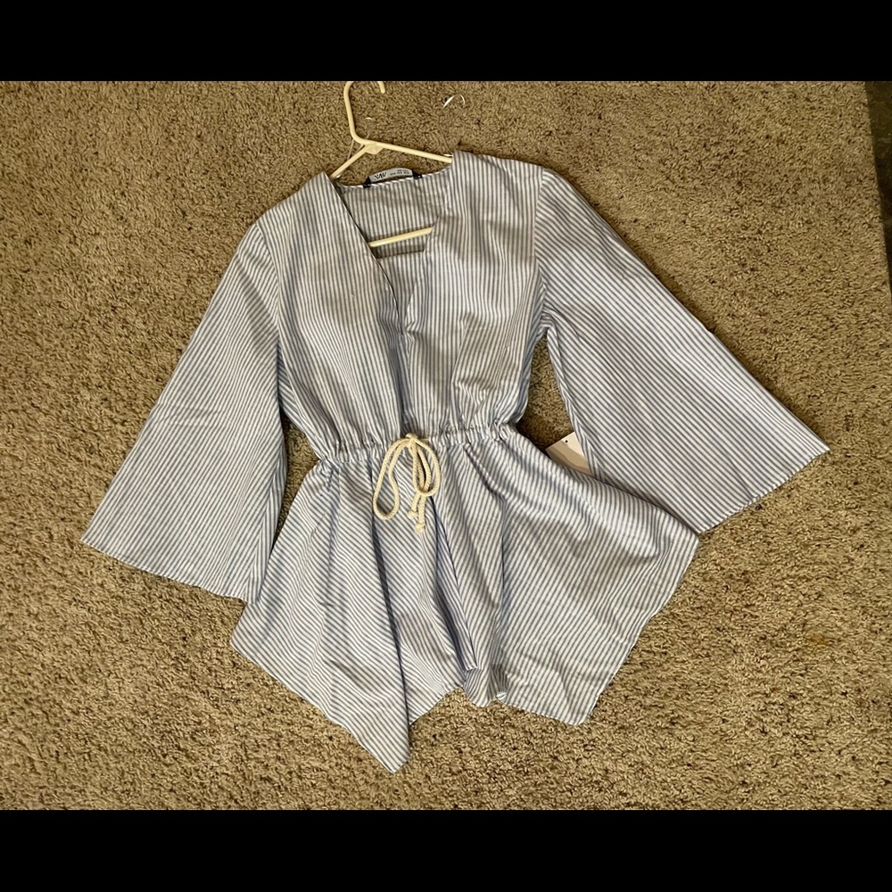 NWT Zara blue striped blouse with drawstring M